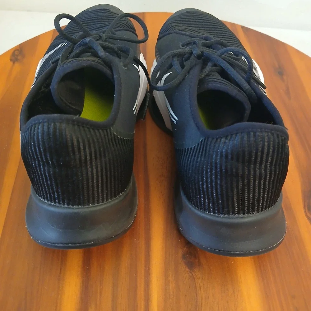 Nike see images